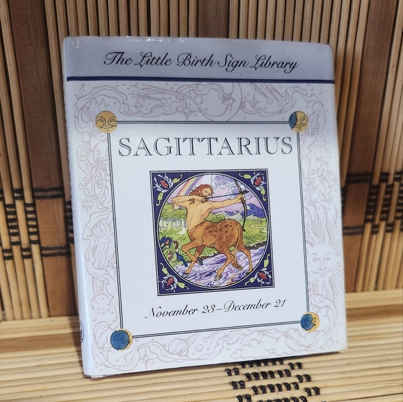 The little birth sign library, Sagittarius hardcover miniature book - Picture 1 of 4